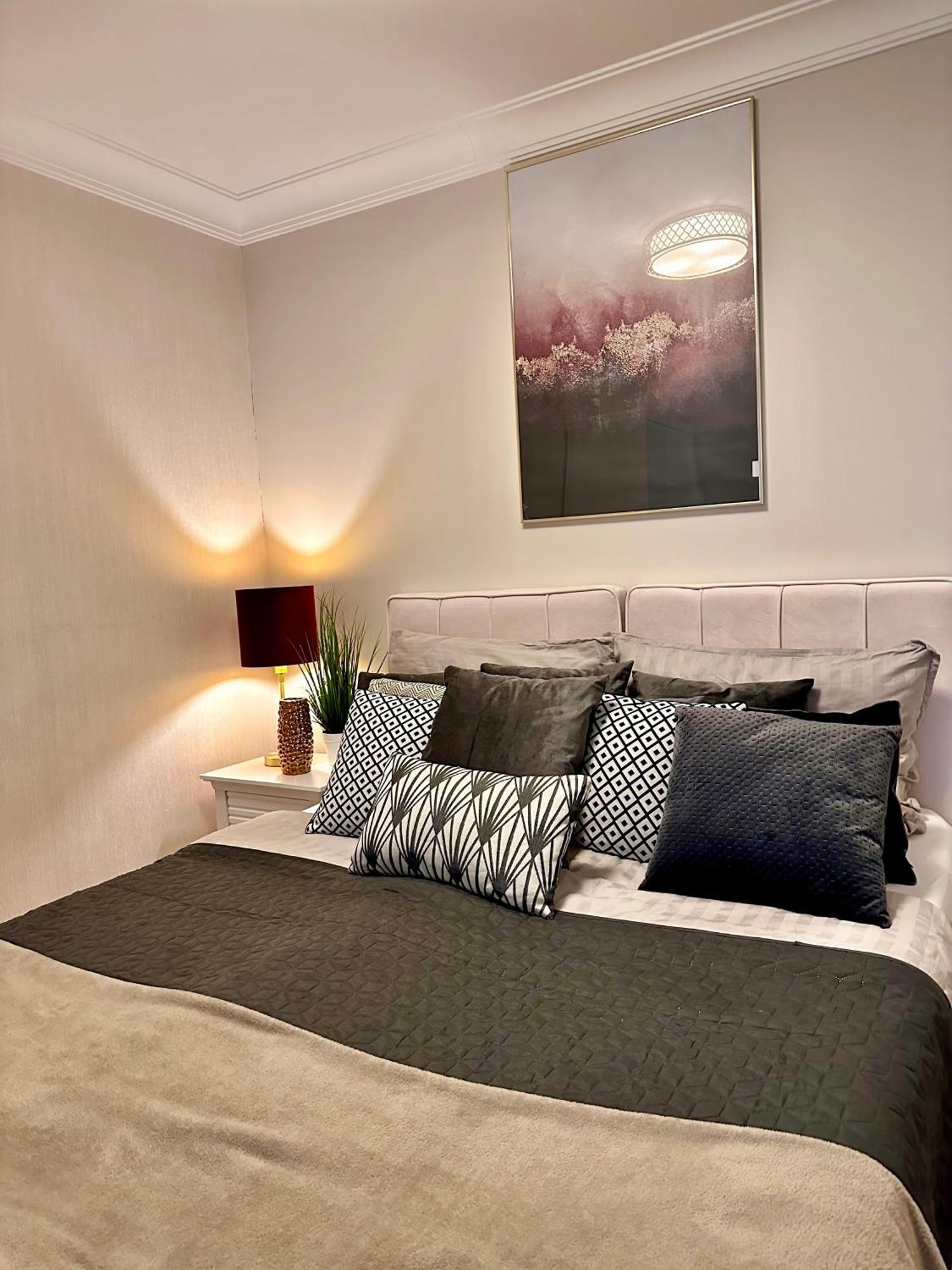 Apartamenty Kielce- Klonowa Nad Zalewem, 1-13 Osob, Faktura, Parking, Centrum Esterno foto