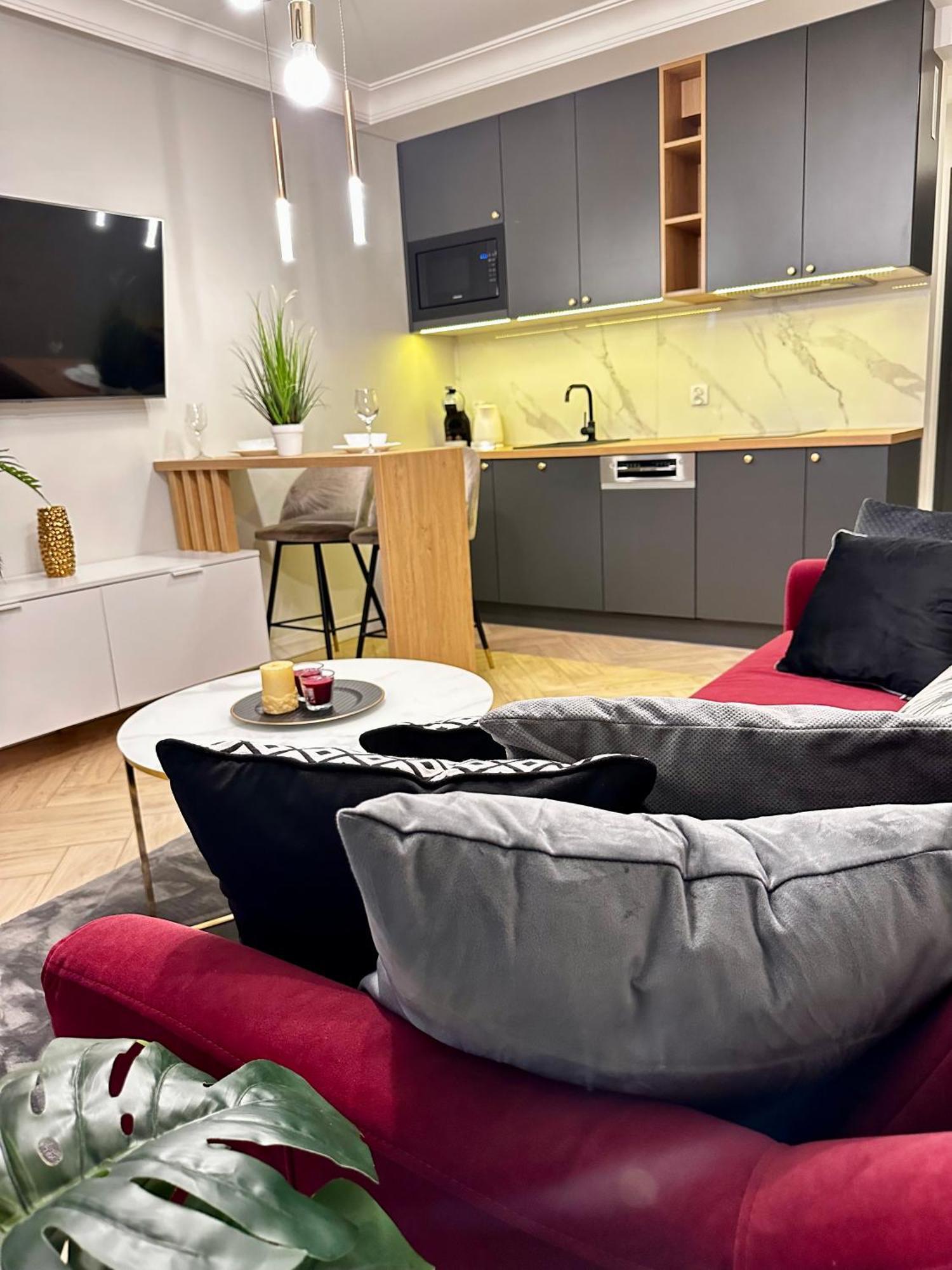 Apartamenty Kielce- Klonowa Nad Zalewem, 1-13 Osob, Faktura, Parking, Centrum Esterno foto